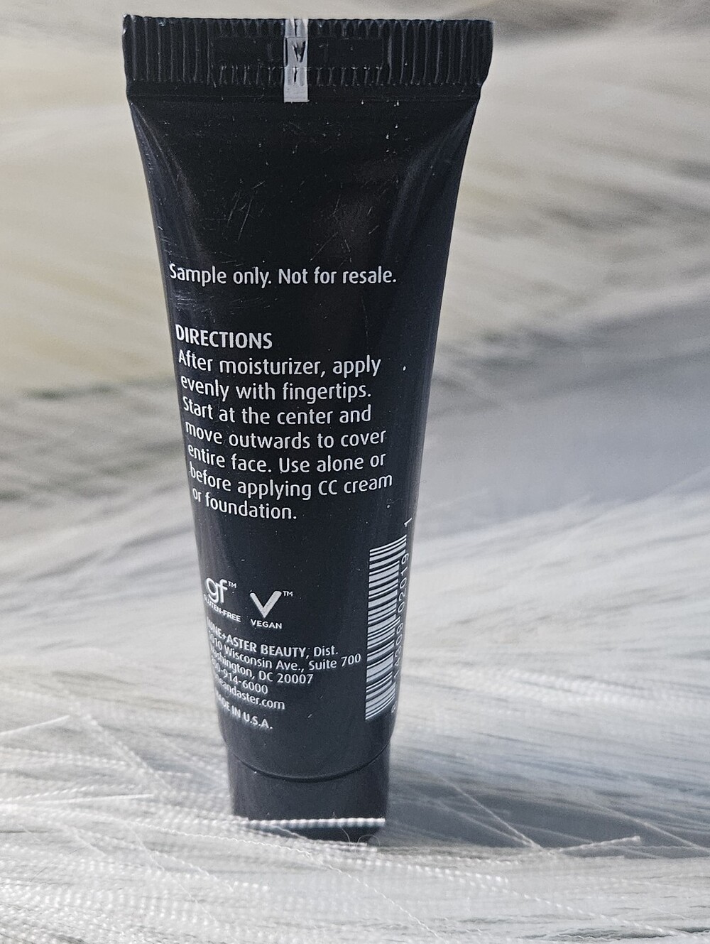 Lune Aster RealGlow Primer - Sheer Primer, .23 Fl. Oz travel size lightweight fa - Picture 3 of 4